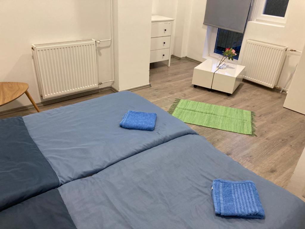 סזומבאת'לי Downtown Modern 3 Bedrroom+ Living Room Apartment Wesselenyi 1.3 מראה חיצוני תמונה